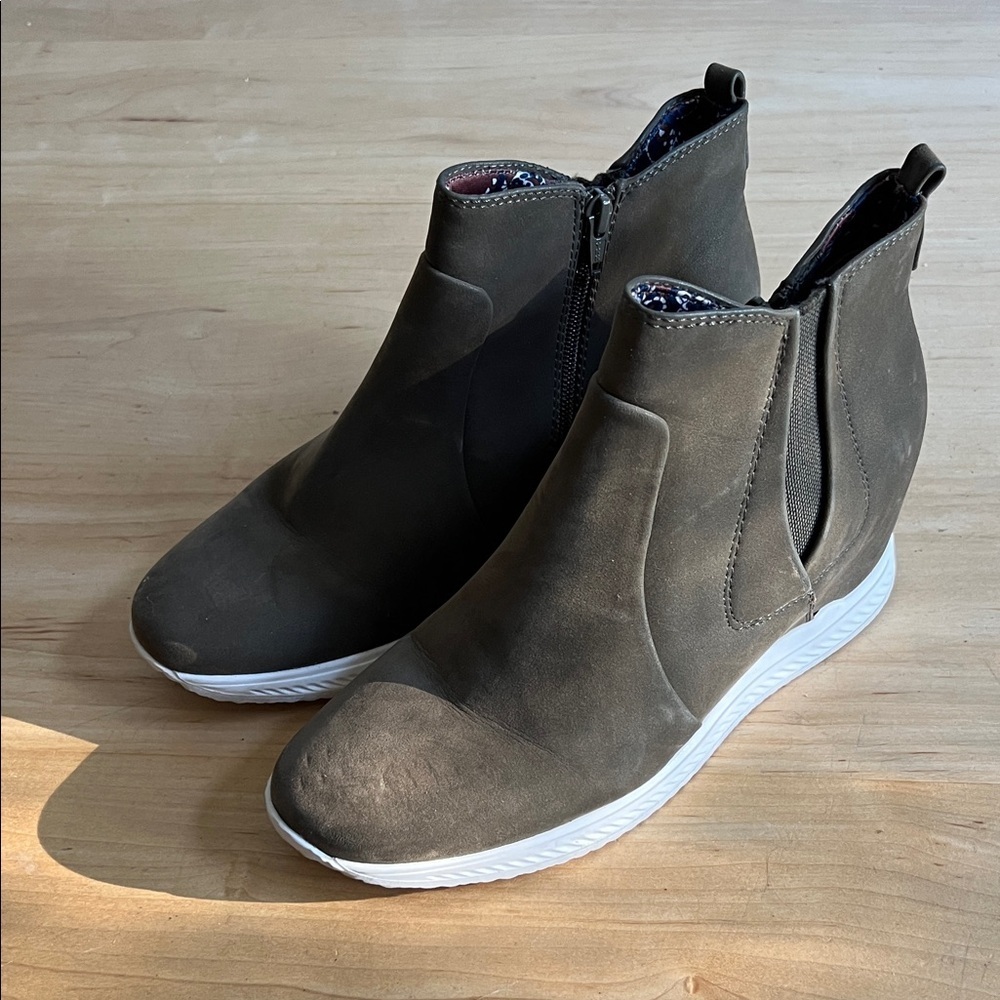 BareTraps Dark Gray Ankle Booties